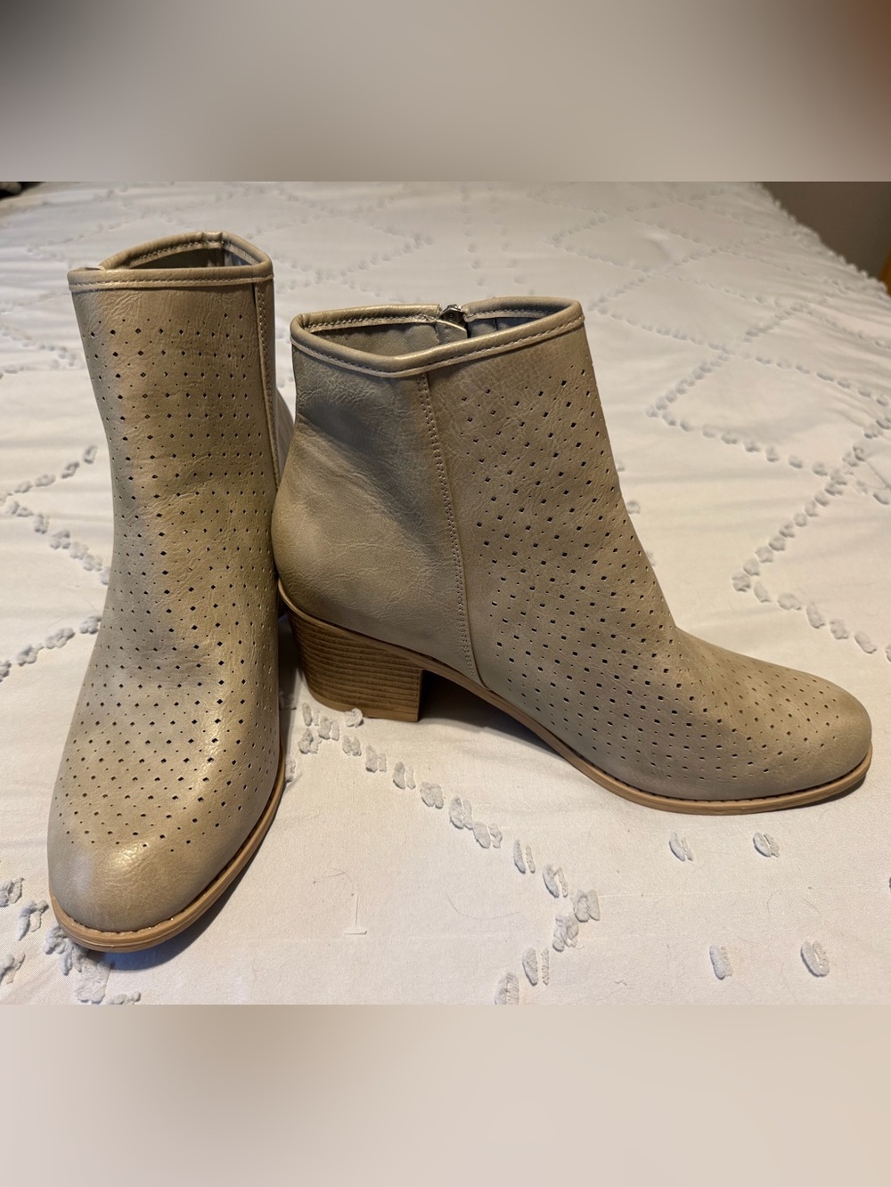 Gray Heeled Ankle Bootie - Size 10